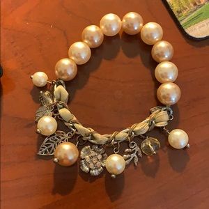 Pearl bracelet